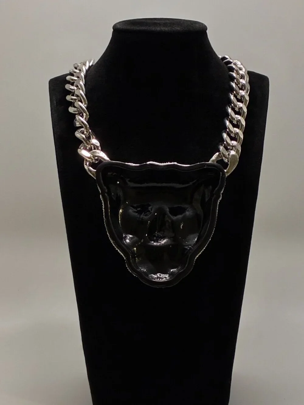 Chunky Silver Leopard Face Curb Chain Statement Necklace Heart Clasp